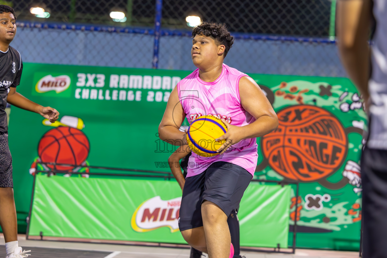 Day 2 of MILO Ramadan 3x3 Challenge 2024 was held in Ekuveni Outdoor Basketball Court at Male', Maldives on Wednesday, 13th March 2024.
Photos: Ismail Thoriq / images.mv