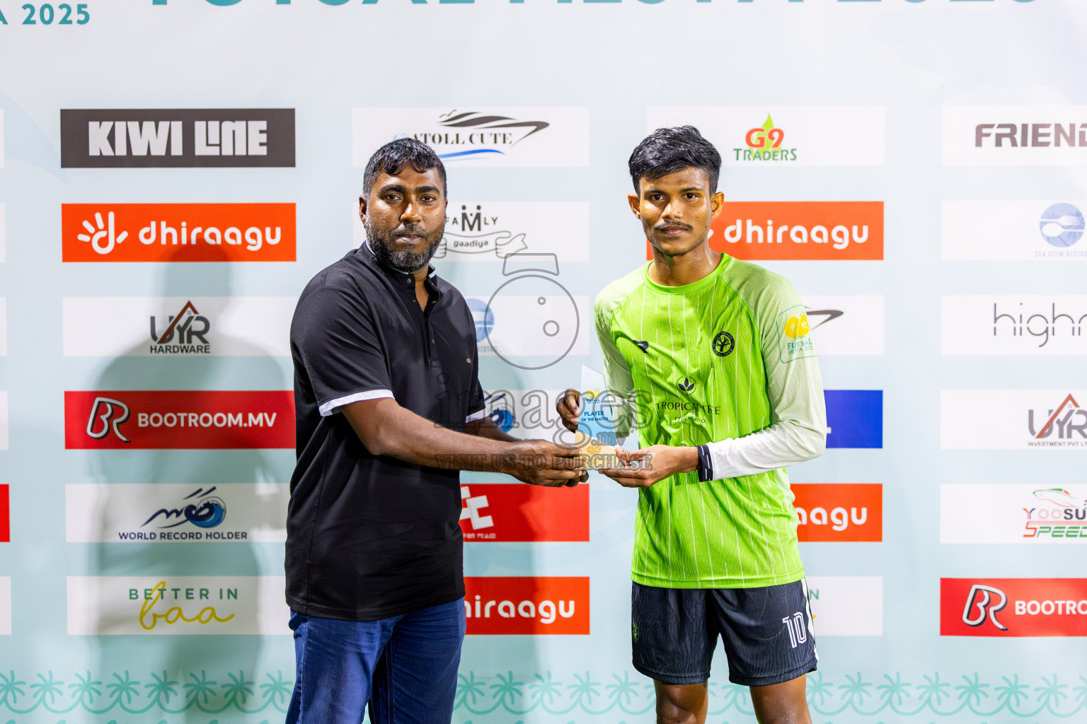 Fehendhoo vs Kihaadhoo in Day 5 of Better in Baa Futsal Fiesta 2025 Men's division held in B. Eydhafushi, Maldives on Sunday, 9th November 2025. Photos: Nausham Waheed / images.mv