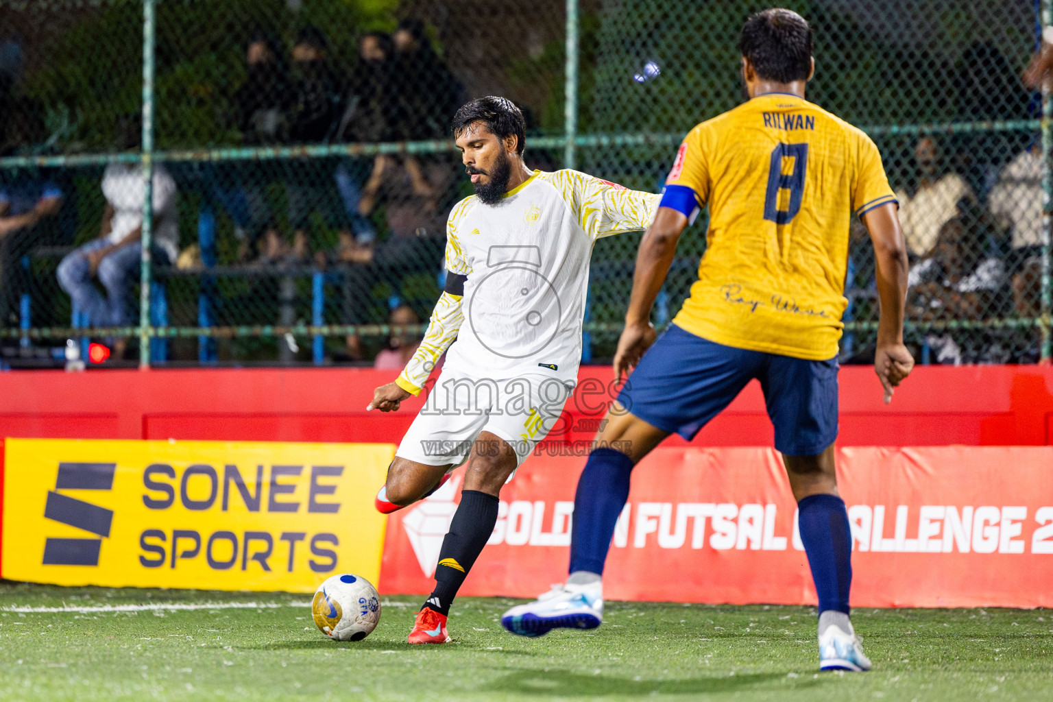Mahchangoalhi vs Maafannu in zone round on Day 31 of Golden Futsal Challenge 2025 was held on Tuesday , 4th February 2025, in Hulhumale', Maldives. Photos: Nausham Waheed / images.mv