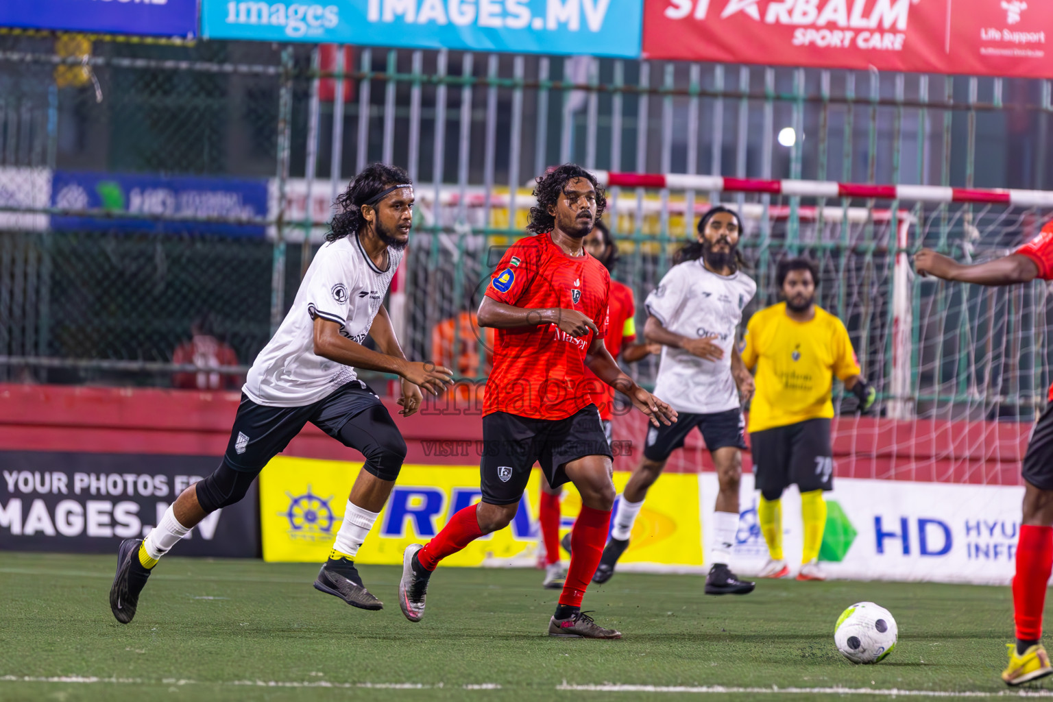 Sh Lhaimagu vs Sh Kanditheemu in Day 16 of Golden Futsal Challenge 2024 was held on Tuesday, 30th January 2024, in Hulhumale', Maldives
Photos: Ismail Thoriq / images.mv