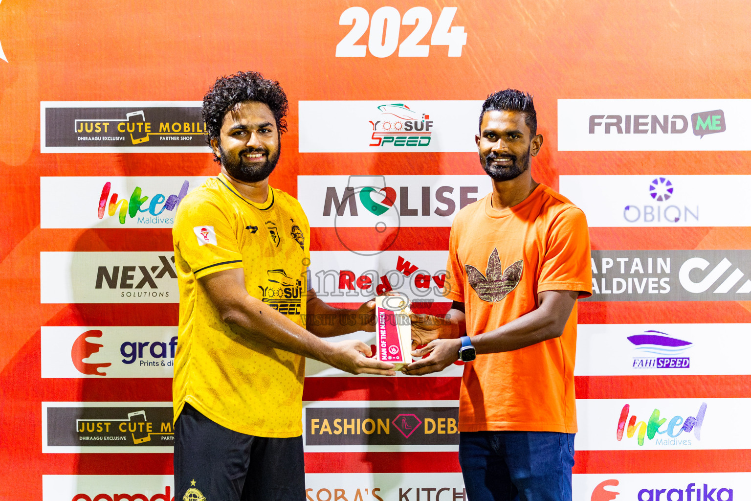 Afro FC vs CC Sports Club in Day 3 of Eydhafushi Futsal Cup 2024 was held on Wednesday, 10th April 2024, in B Eydhafushi, Maldives Photos: Nausham Waheed / images.mv