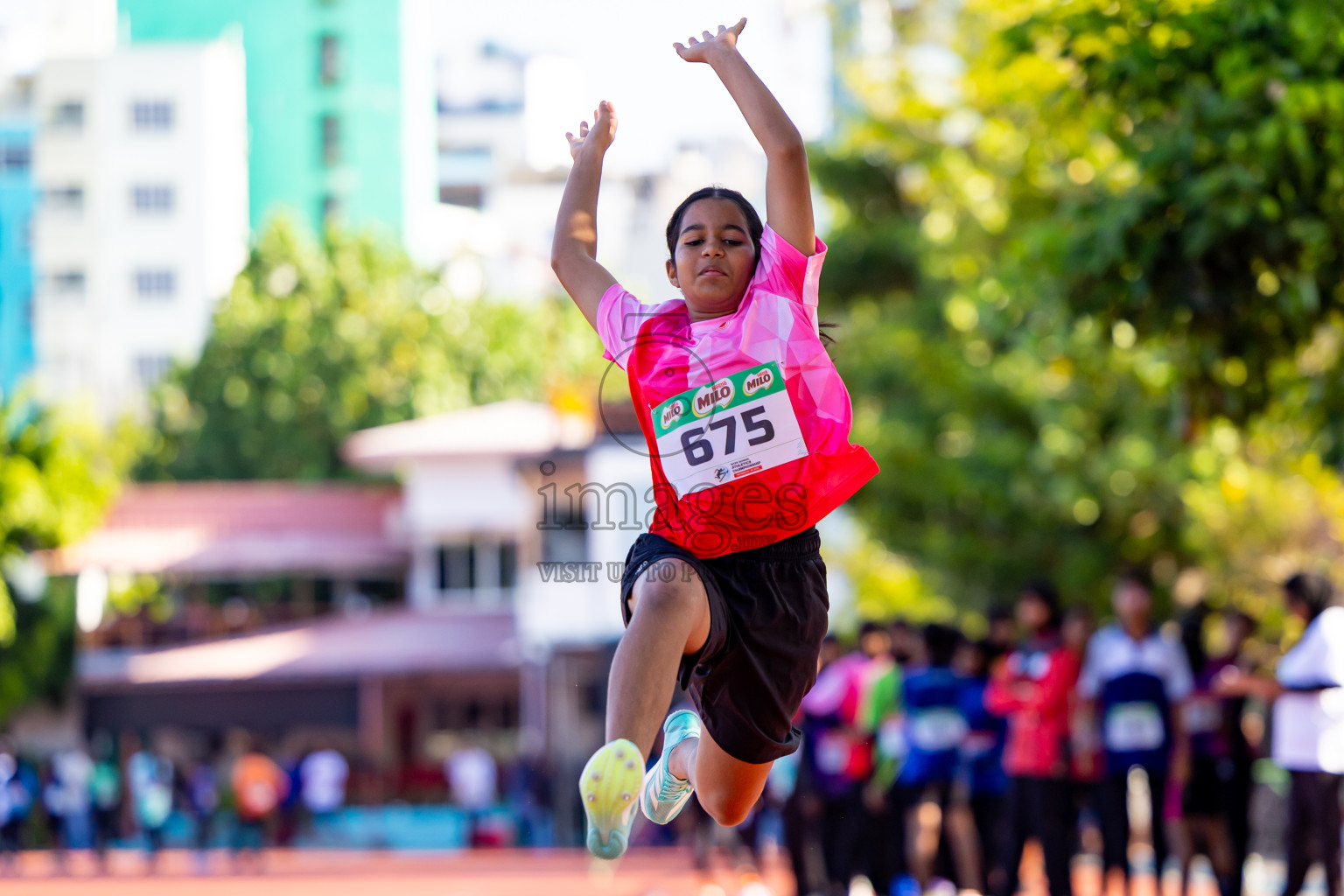 Day 1 of Inter-school Athletics Championship 2025 held in Ekuveni Synthetic Track, Male', Maldives on Monday, 06th October 2025. Photos by: Nausham Waheed / Images.mv