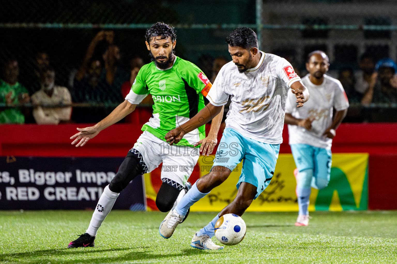 HDh Naivaadhoo vs HDh Makunudhoo in Atoll Round Semi-Final on Day 23 of Golden Futsal Challenge 2025 was held on Monday , 27th January 2025, in Hulhumale', Maldives. Photos: Nausham Waheed / images.mv