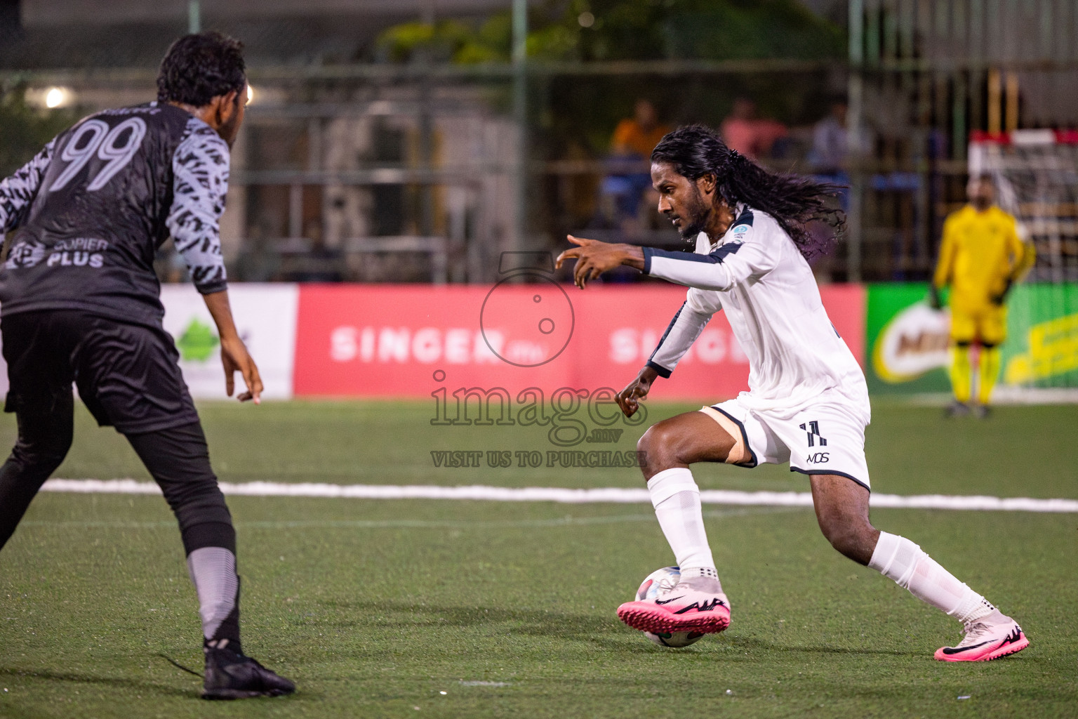 DHAAKHILY CLUB vs HULHUMALE HOSPITAL in Club Maldives Classic 2024 held in Rehendi Futsal Ground, Hulhumale', Maldives on Thursday, 5th September 2024. 
Photos: Hassan Simah / images.mv