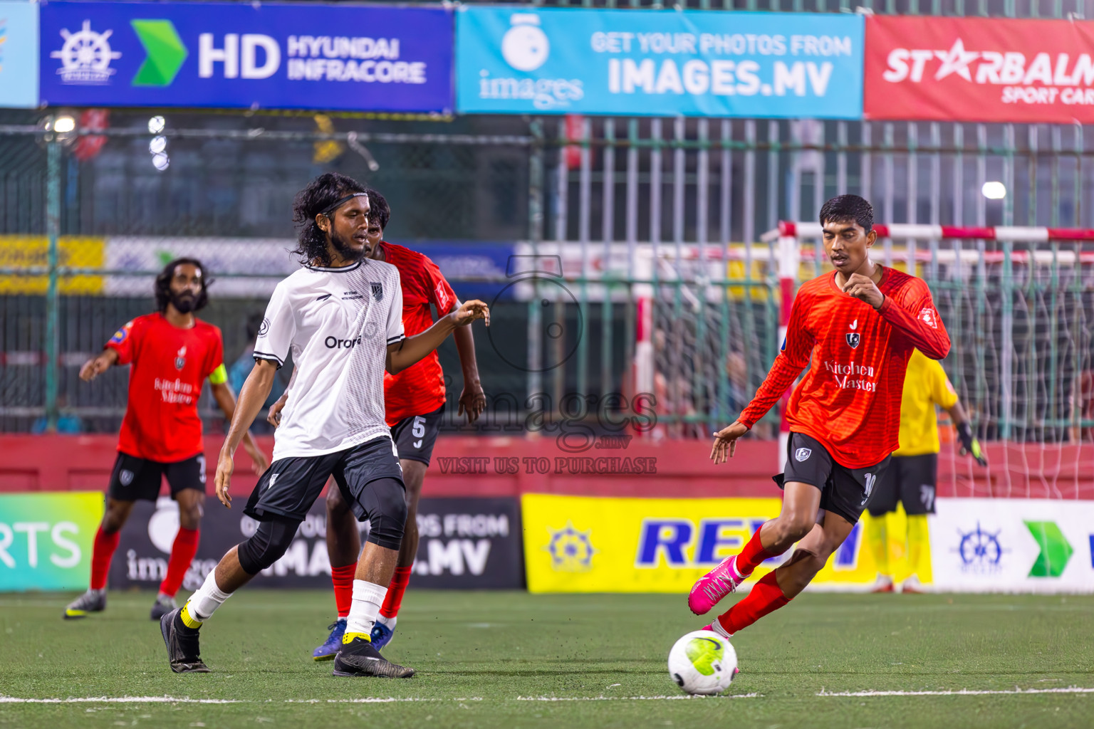 Sh Lhaimagu vs Sh Kanditheemu in Day 16 of Golden Futsal Challenge 2024 was held on Tuesday, 30th January 2024, in Hulhumale', Maldives
Photos: Ismail Thoriq / images.mv