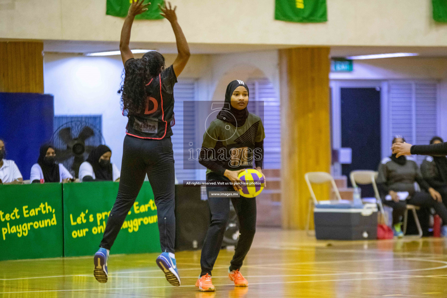 Kulhudhuffushi Youth & R.C vs Club Green Streets in the Finals of Milo National Netball Tournament 2021 (Women's) held on 5th December 2021 in Male', Maldives Photos: Ismail Thoriq / images.mv