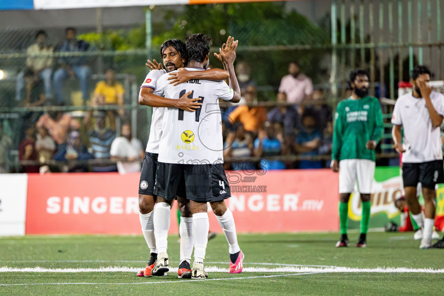 TEAM BADHAHI vs KULHIVARU VUZARA CLUB in the Semi-finals of Club Maldives Classic 2024 held in Rehendi Futsal Ground, Hulhumale', Maldives on Tuesday, 19th September 2024. 
Photos: Ismail Thoriq / images.mv