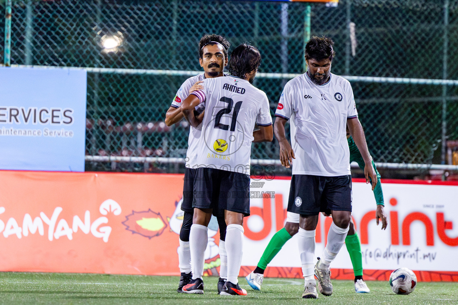 TEAM BADHAHI vs KULHIVARU VUZARA CLUB in the Semi-finals of Club Maldives Classic 2024 held in Rehendi Futsal Ground, Hulhumale', Maldives on Tuesday, 19th September 2024. 
Photos: Nausham Waheed / images.mv