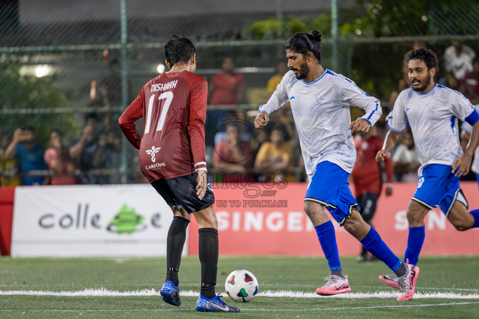 Team Badhahi vs Kulhivaru Vuzaara Club in the Semi-finals of Club Maldives Classic 2024 held in Rehendi Futsal Ground, Hulhumale', Maldives on Thursday, 19th September 2024. Photos: Ismail Thoriq / images.mv