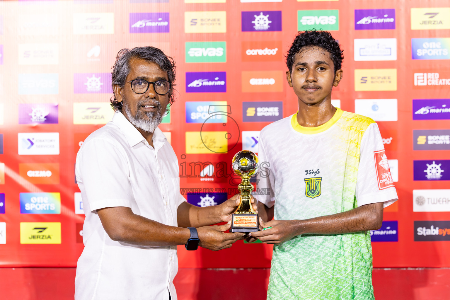 HDh Nellaidhoo vs HDh Vaikaradhoo in Day 9 of Golden Futsal Challenge 2025 was held on Monday, 13th January 2025, in Hulhumale', Maldives
Photos: Ismail Thoriq / images.mv