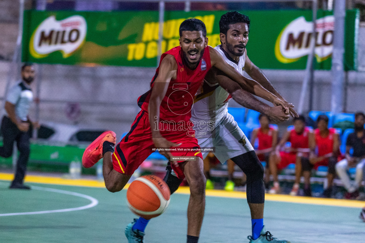 Finals of Weekend League 2021 was held on Monday, 6th December 2021, at Ekuveni Outdoor Basketball court Photos: Ismail Thoriq / images.mv