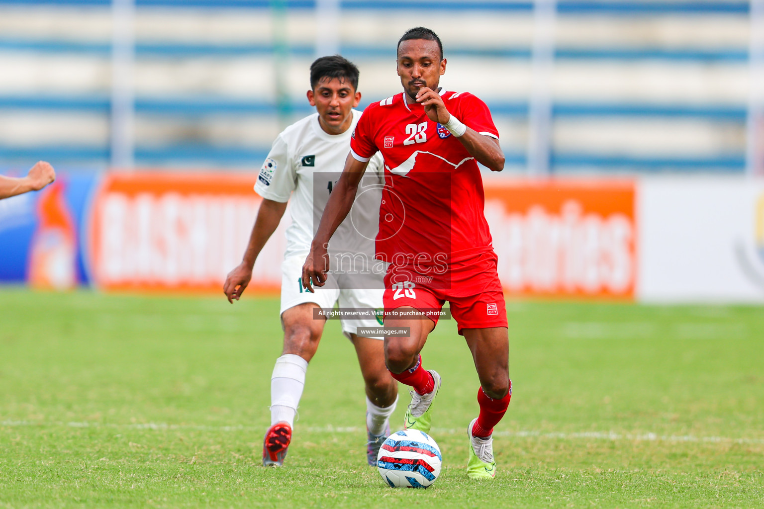 Nepal vs Pakistan in SAFF Championship 2023 held in Sree Kanteerava Stadium, Bengaluru, India, on Tuesday, 27th June 2023. Photos: Nausham Waheed, Hassan Simah / images.mv