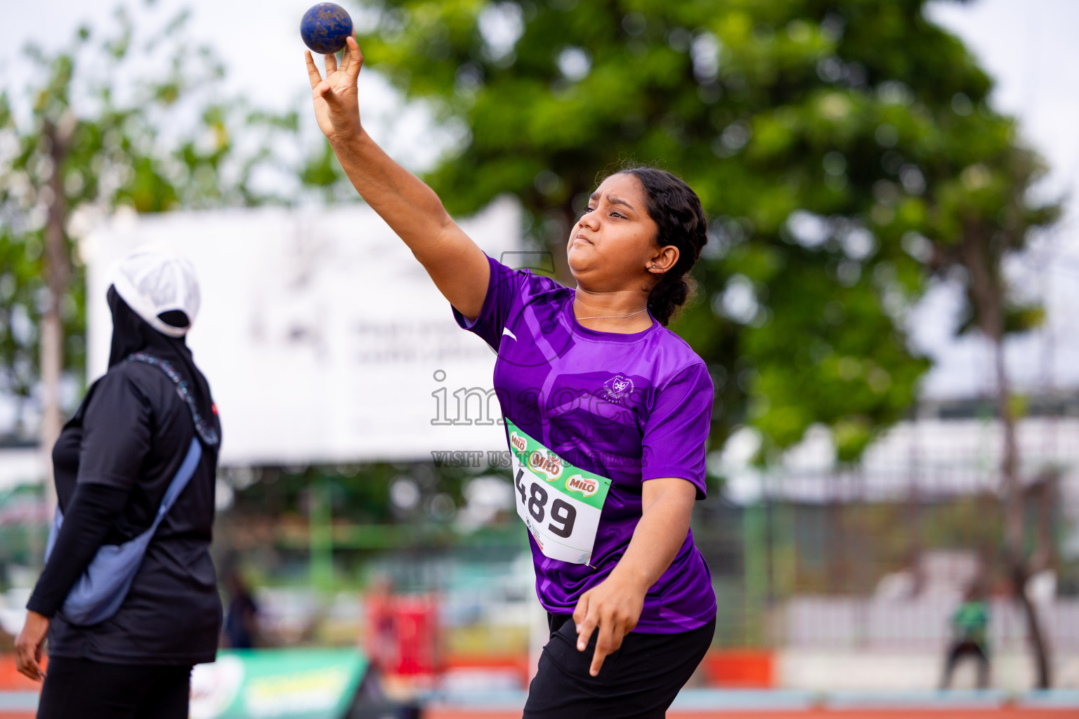 Day 4 of Inter-school Athletics Championship 2025 held in Ekuveni Synthetic Track, Male', Maldives on Thursday, 09th October 2025. Photos by: Nausham Waheed / Images.mv