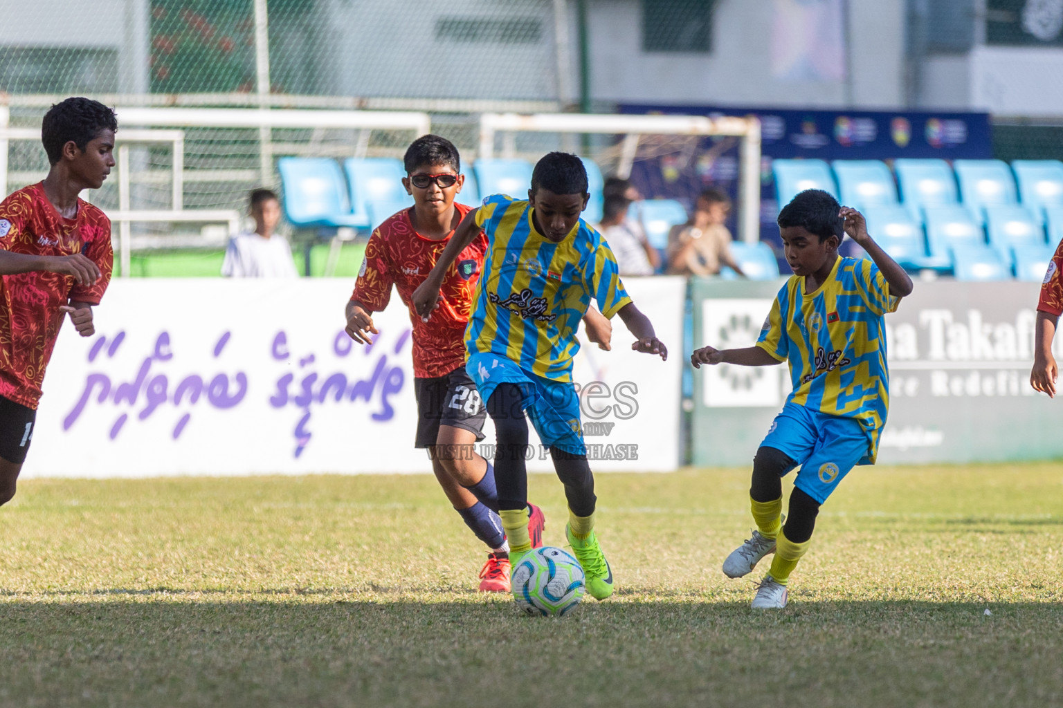 Club Valencia vs Super United Sports (U12) in Day 9 of Dhivehi Youth League 2024 held at Henveiru Stadium on Saturday, 14th December 2024. Photos: Mohamed Mahfooz Moosa / Images.mv