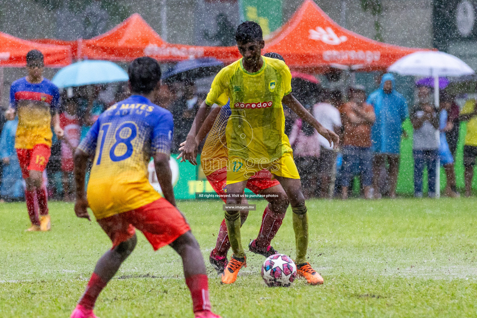 Day 1 of MILO Academy Championship 2023 (u14) was held in Henveyru Stadium Male', Maldives on 3rd November 2023. Photos: Nausham Waheed / images.mv