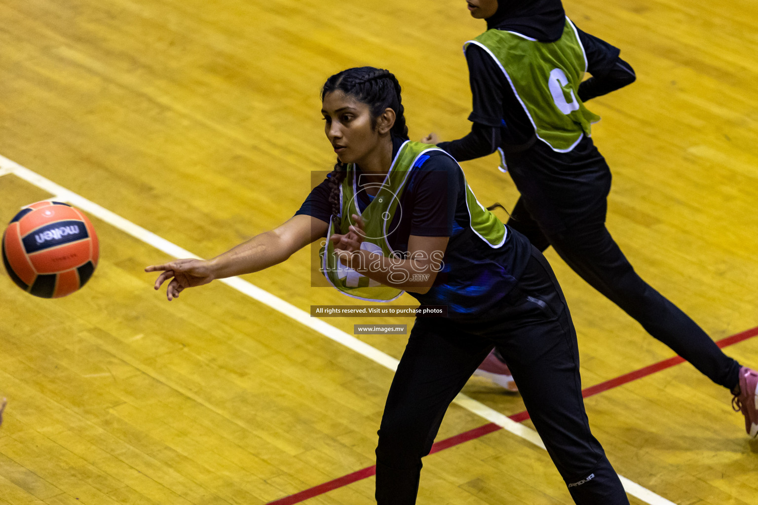 Lorenzo Sports Club vs Youth United Sports Club in the Milo National Netball Tournament 2022 on 20 July 2022, held in Social Center, Male', Maldives. Photographer: Hassan Simah / Images.mv