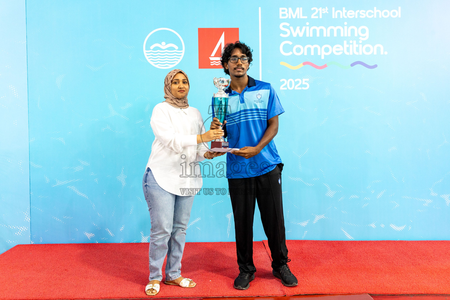 Closing Ceremony of BML 21st Interschool Swimming Competition 2025 .was held in Hulhumale' Swimming Pool, Hulhumale', Maldives on Saturday, 18th October 2025. 
Photos: Hassan Simah / images.mv