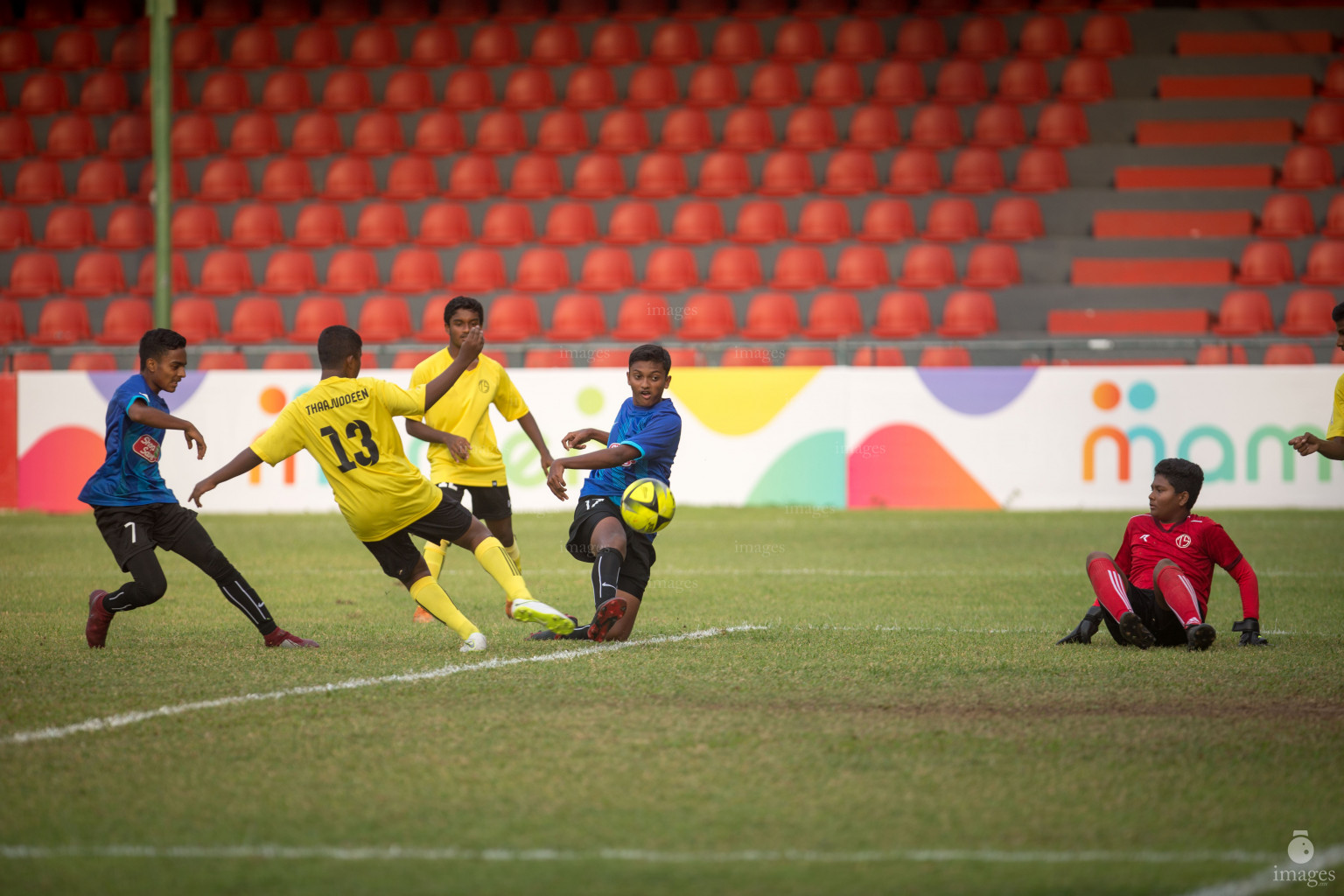 Thaajudheen school vs Jamaaludheen School in Mamen Inter-School Football Tournament 2019 (U15) on 2nd March 2019, Saturday in Male' Maldives (Images.mv Photo: Ismail Thoriq)