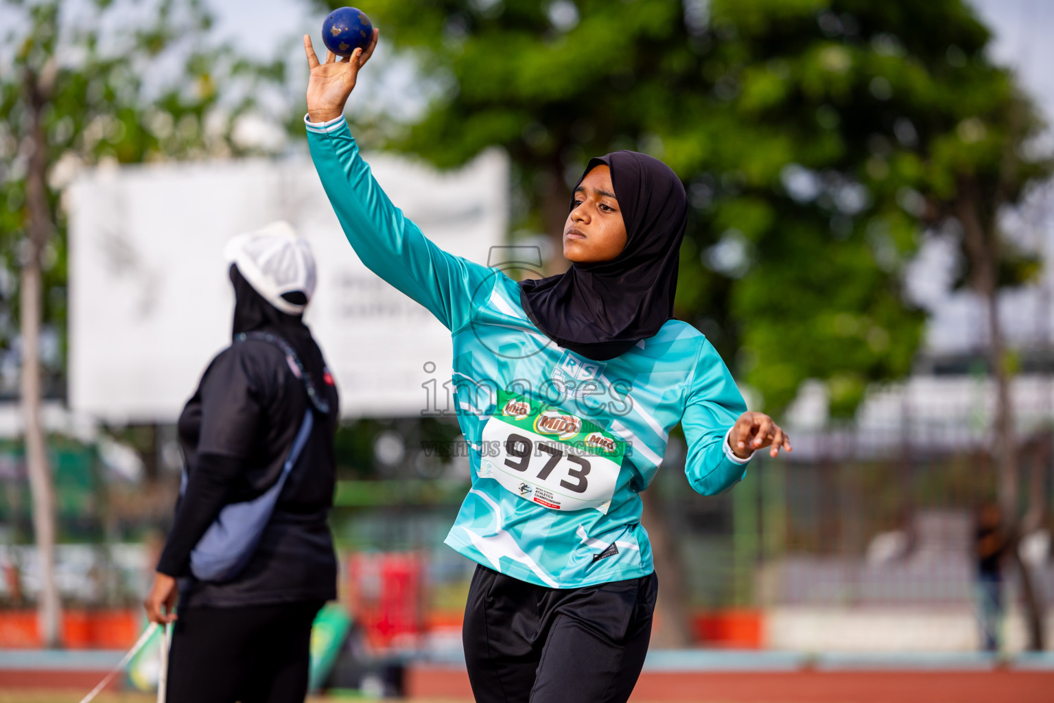 Day 4 of Inter-school Athletics Championship 2025 held in Ekuveni Synthetic Track, Male', Maldives on Thursday, 09th October 2025. Photos by: Nausham Waheed / Images.mv