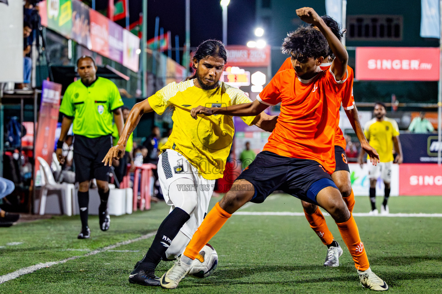 Dhiraagu vs RRC in Quarter Finals of Club Maldives Cup 2024 held in Rehendi Futsal Ground, Hulhumale', Maldives on Friday, 11th October 2024. Photos: Nausham Waheed / images.mv