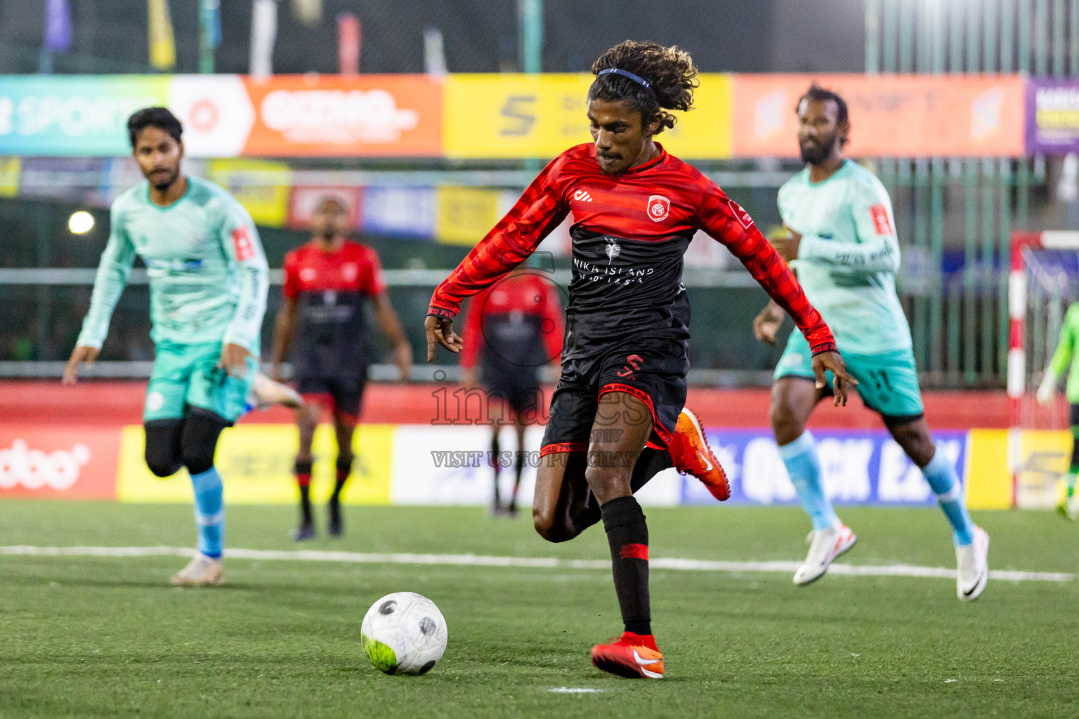 AA. Bodufolhudhoo  VS  AA. Thoddoo  in Day 11 of Golden Futsal Challenge 2024 was held on Thursday, 25th January 2024, in Hulhumale', Maldives
Photos: Nausham Waheed / images.mv