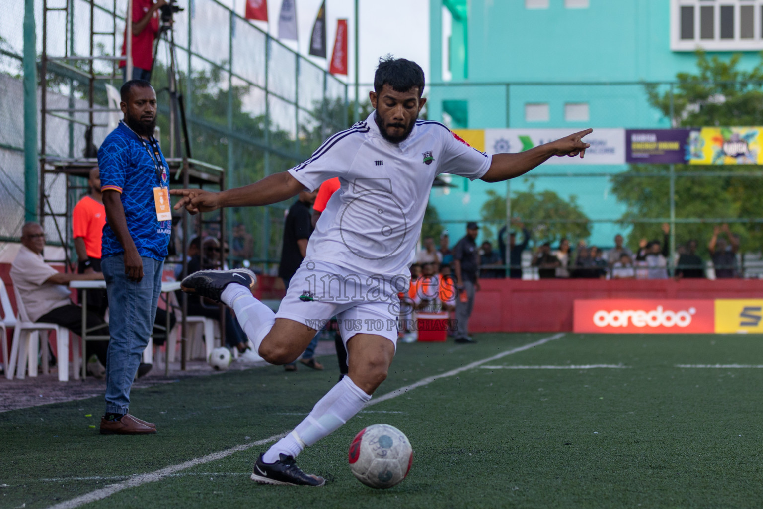 GA Dhaandhoo vs GA Maamendhoo in Day 5 of Golden Futsal Challenge 2024 was held on Friday, 19th January 2024, in Hulhumale', Maldives Photos: Mohamed Mahfooz Moosa / images.mv