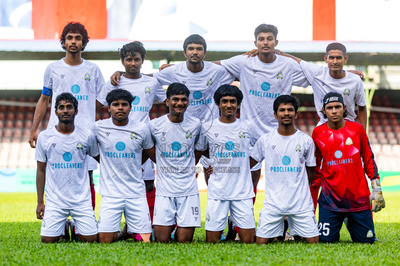 Maziya SRC vs Club Green Streets in Day 2 of Under 19 Youth Championship 2024 was held at National Stadium in Male', Maldives on Monday, 10th June 2024. Photos: Nausham Waheed / images.mv b