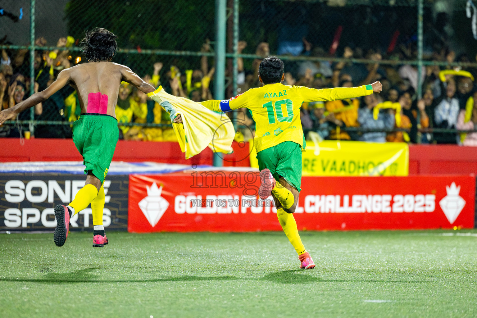 GA. Dhevvadhoo VS GDh. Vaadhoo in zone round on Day 32 of Golden Futsal Challenge 2025 was held on Wednesday , 5th February 2025, in Hulhumale', Maldives. 
Photos: Hassan Simah / images.mv