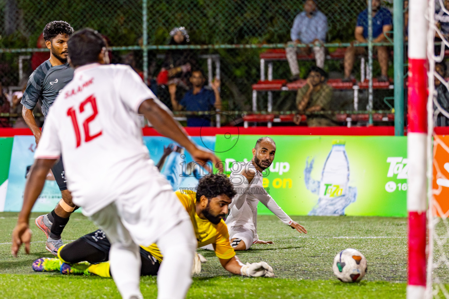 CRIMINAL COURT vs MIRA RC in Club Maldives Classic 2024 held in Rehendi Futsal Ground, Hulhumale', Maldives on Wednesday, 11th September 2024. 
Photos: Hassan Simah / images.mv