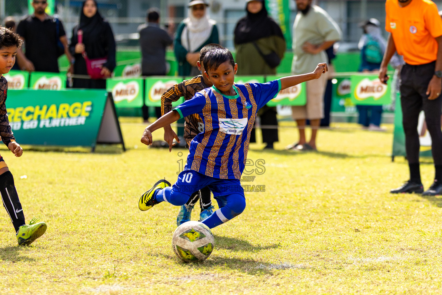 Day 2 of MILO SVAM Juniors 2025 (U-8) was held at Henveiru Stadium in Male', Maldives on Friday, 27th June 2025. Photos: Mohamed Mahfooz Moosa / images.mv