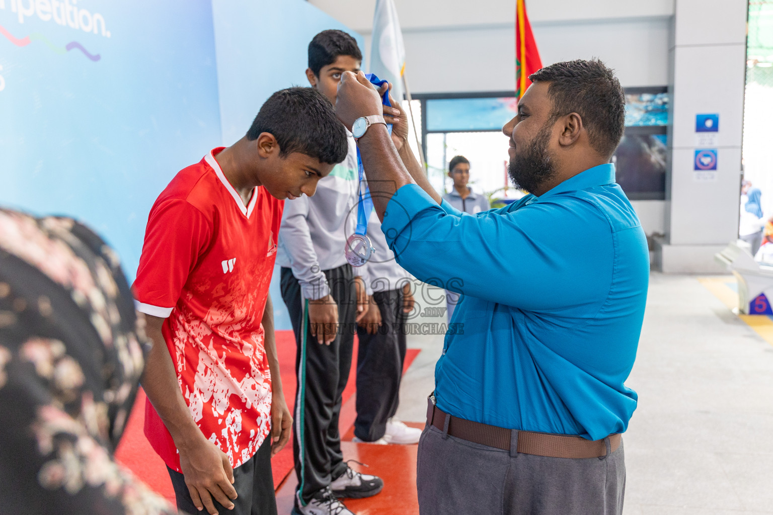 Closing Ceremony of BML 21st Interschool Swimming Competition 2025 .was held in Hulhumale' Swimming Pool, Hulhumale', Maldives on Saturday, 18th October 2025. 
Photos: Hassan Simah / images.mv