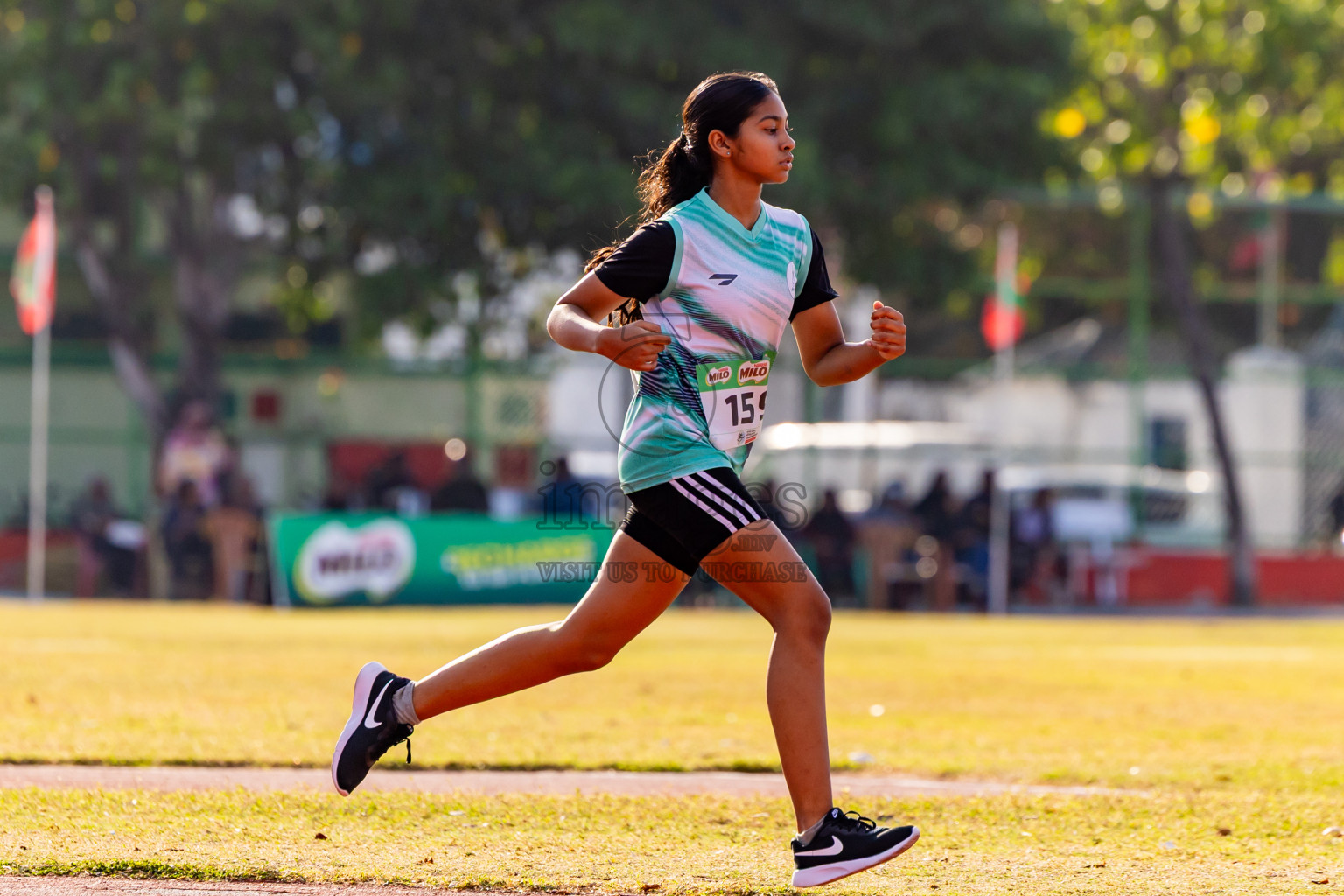 Day 3 of Inter-school Athletics Championship 2025 held in Ekuveni Synthetic Track, Male', Maldives on Wednesday, 08th October 2025. Photos by: Nausham Waheed / Images.mv