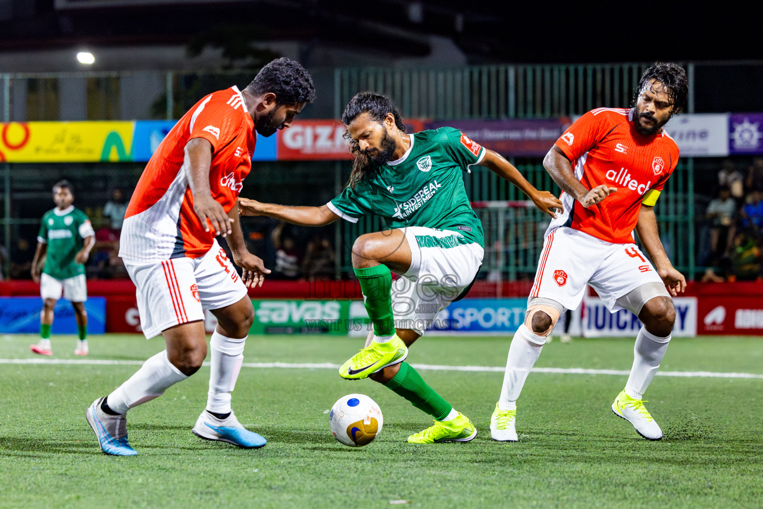 S Feydhoo VS S Maradhoofeydhoo in Day 7 of Golden Futsal Challenge 2025 was held on Saturday, 11th January 2025, in Hulhumale', Maldives Photos: Nausham Waheed / images.mv