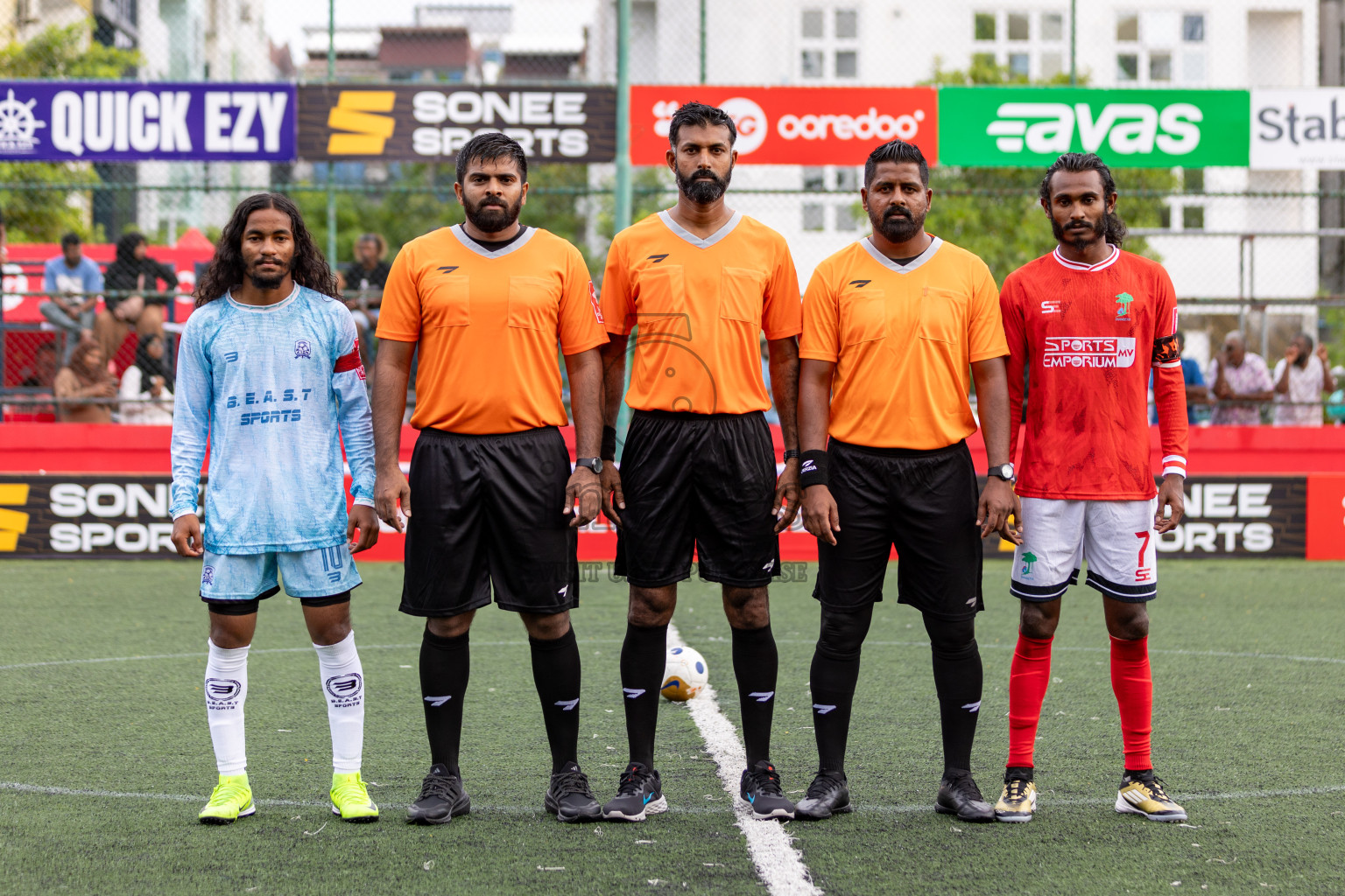 ADh Kunburudhoo VS ADh Dhangethi in Day 6 of Golden Futsal Challenge 2025 on Friday, 6th January 2025, in Hulhumale', Maldives 
Photos: Hassan Simah / images.mv