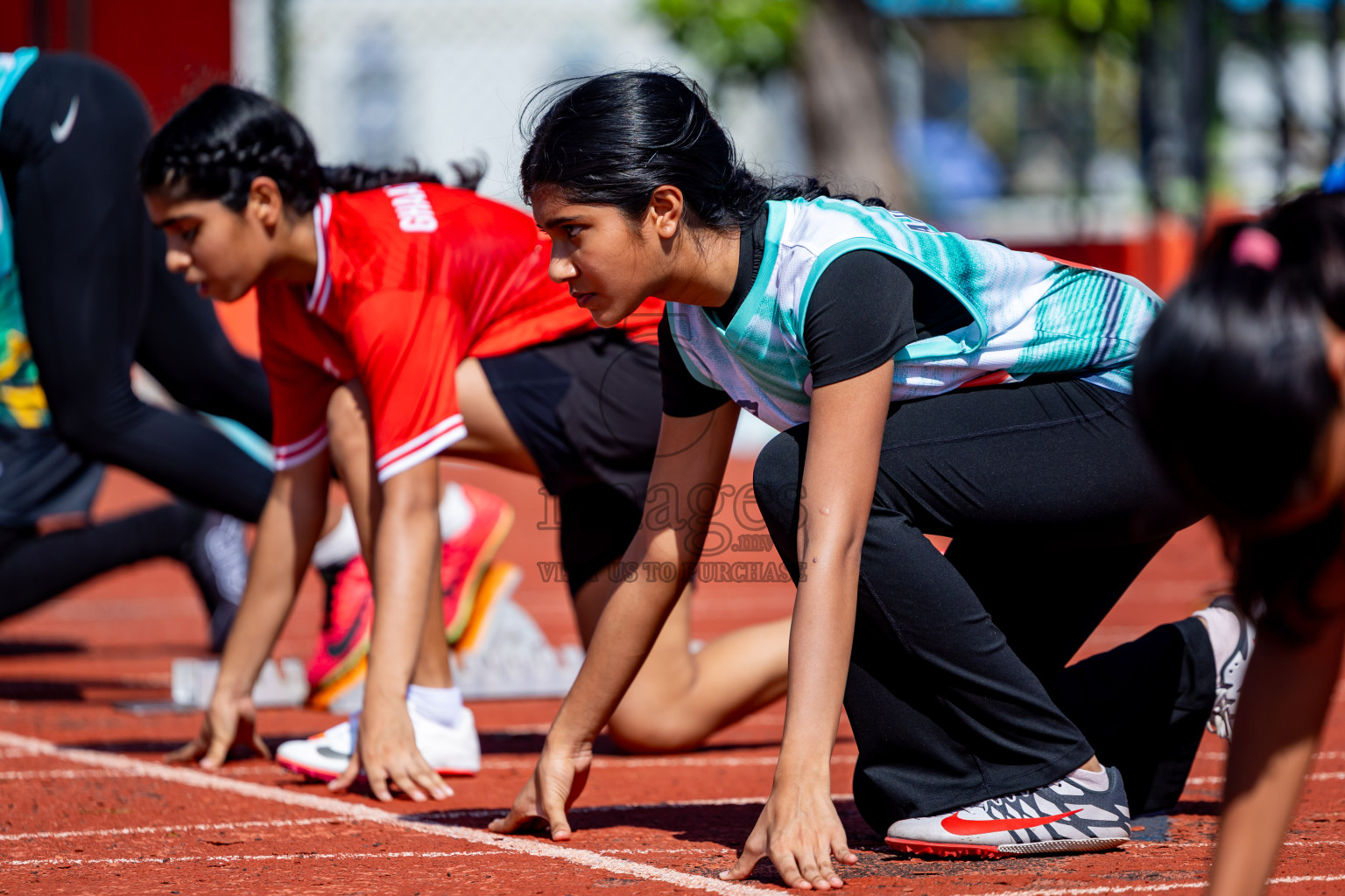 Day 1 of Inter-school Athletics Championship 2025 held in Ekuveni Synthetic Track, Male', Maldives on Monday, 06th October 2025. Photos by: Nausham Waheed / Images.mv