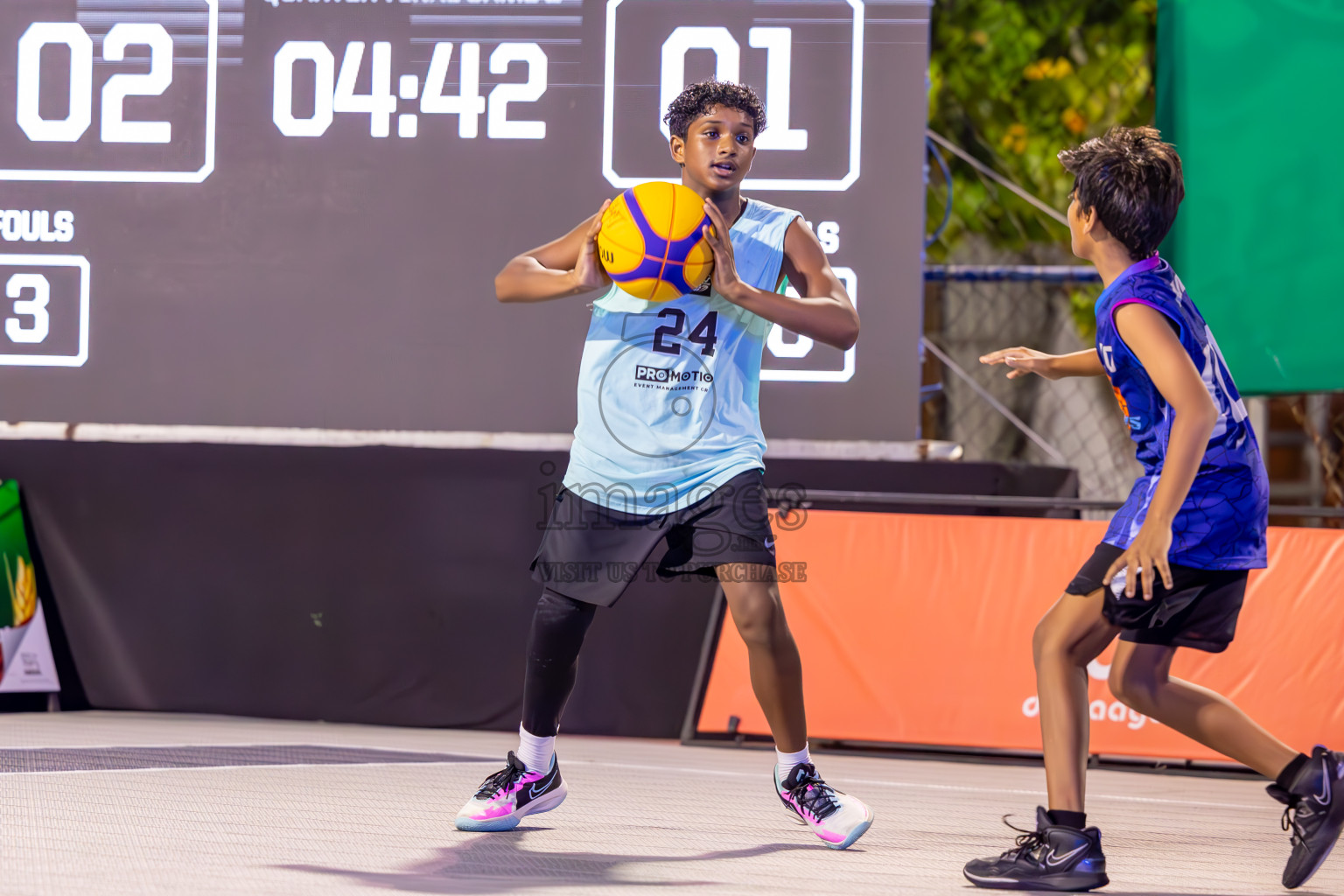 Day 3 of MILO Ramadan 3x3 Challenge 2024 was held in Ekuveni Outdoor Basketball Court at Male', Maldives on Thursday, 14th March 2024.
Photos: Ismail Thoriq / images.mv