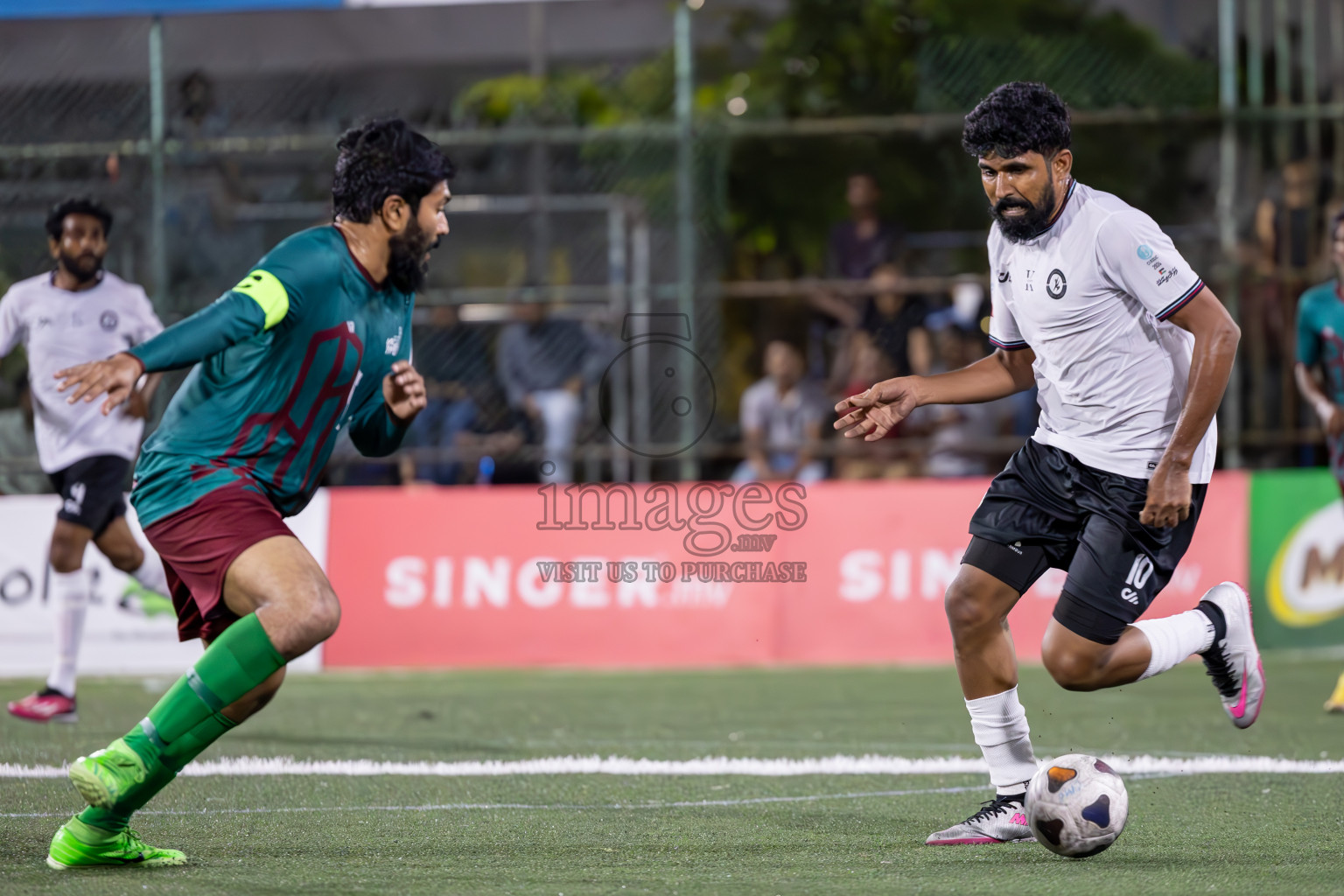 Kulhivaru Vuzaara Club vs Club Binaara in Club Maldives Classic 2024 held in Rehendi Futsal Ground, Hulhumale', Maldives on Saturday, 14th September 2024. Photos: Ismail Thoriq / images.mv