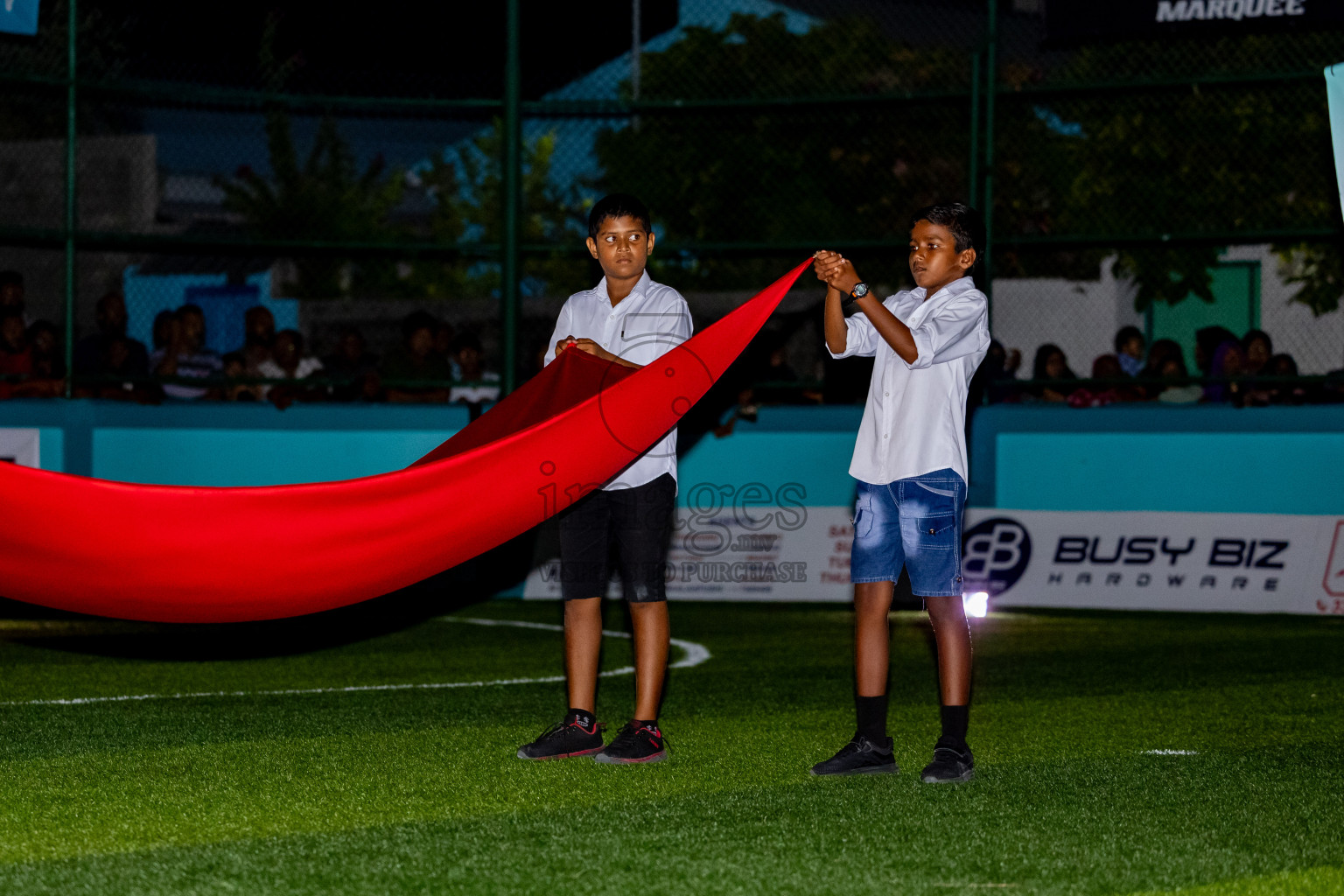 Dee Ess Kay vs Kovigoani in Final of Laamehi Dhiggaru Ekuveri Futsal Challenge 2024 was held on Wednesday, 31st July 2024, at Dhiggaru Futsal Ground, Dhiggaru, Maldives Photos: Nausham Waheed / images.mv