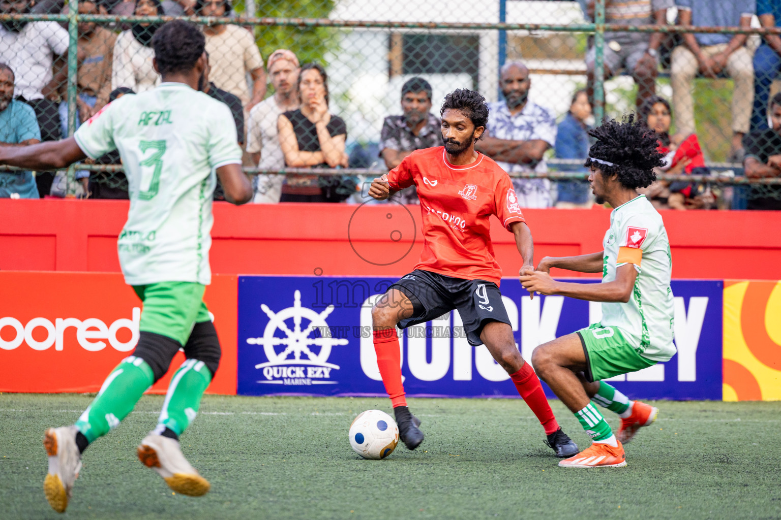 AA. Feridhoo VS AA. Rasdhoo in Day 7 of Golden Futsal Challenge 2025 was held on Saturday, 11th January 2025, in Hulhumale', Maldives Photos: Hassan Simah / images.mv