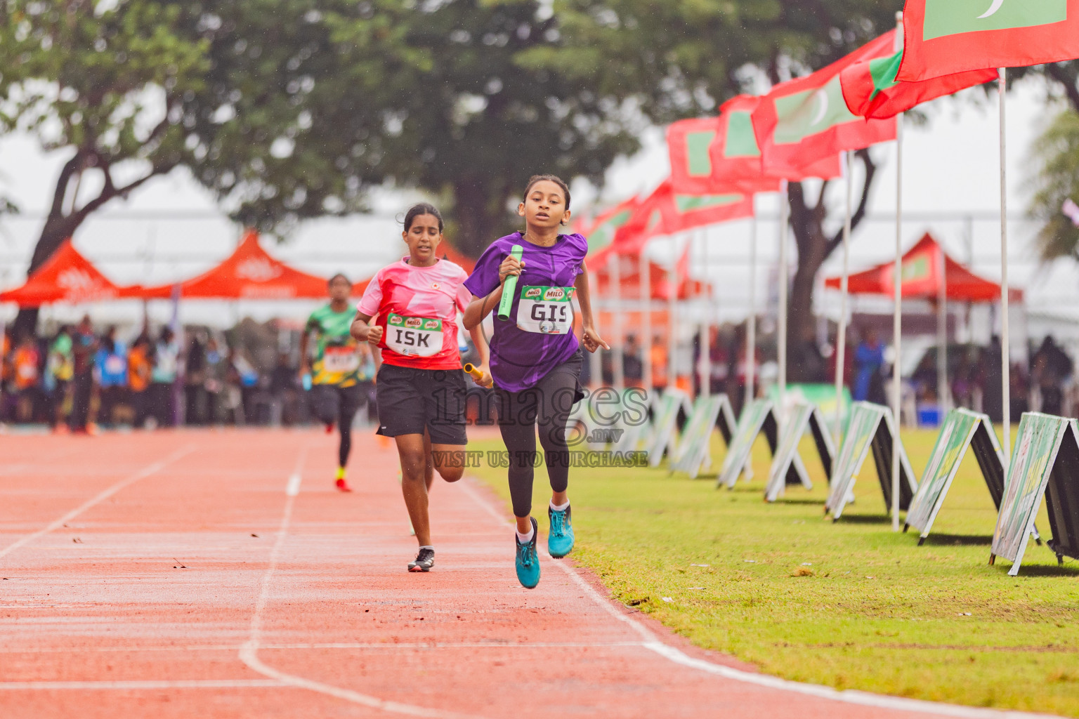 Day 6 of Inter-school Athletics Championship 2025 held in Ekuveni Synthetic Track, Male', Maldives on Sunday, 12th October 2025. Photos by: Areef Adam / Images.mv