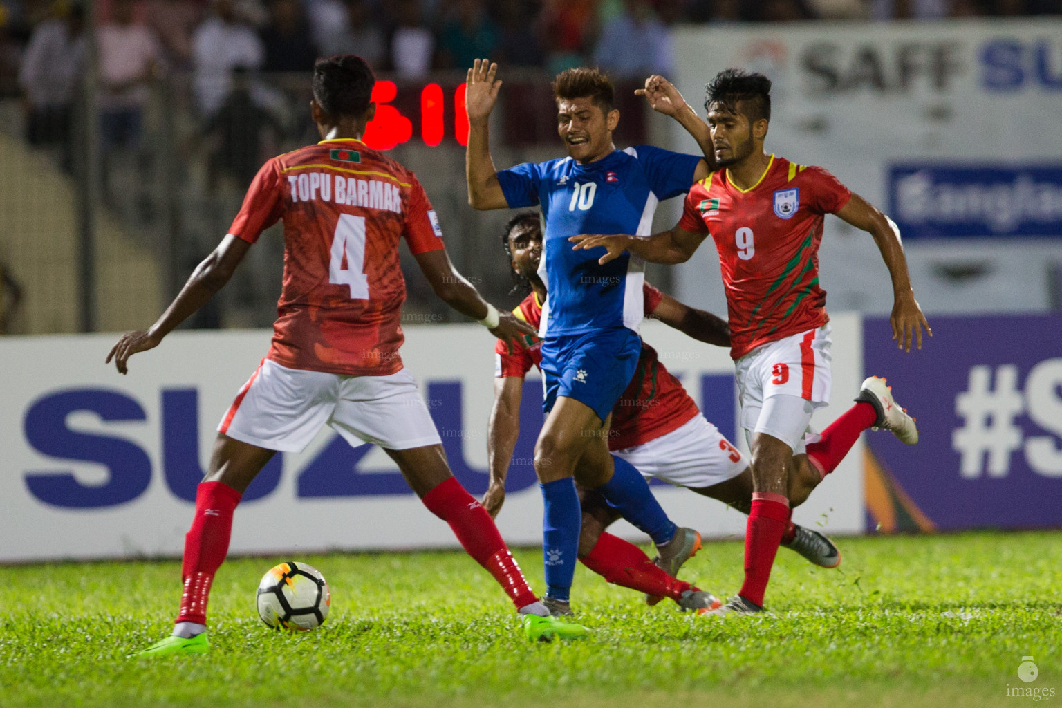 Bangladesh vs Nepal in SAFF Suzuki Cup 2018 in Dhaka, Bangladesh, Saturday, September 08, 2018. (Images.mv Photo/ Suadh Abdul Sattar)