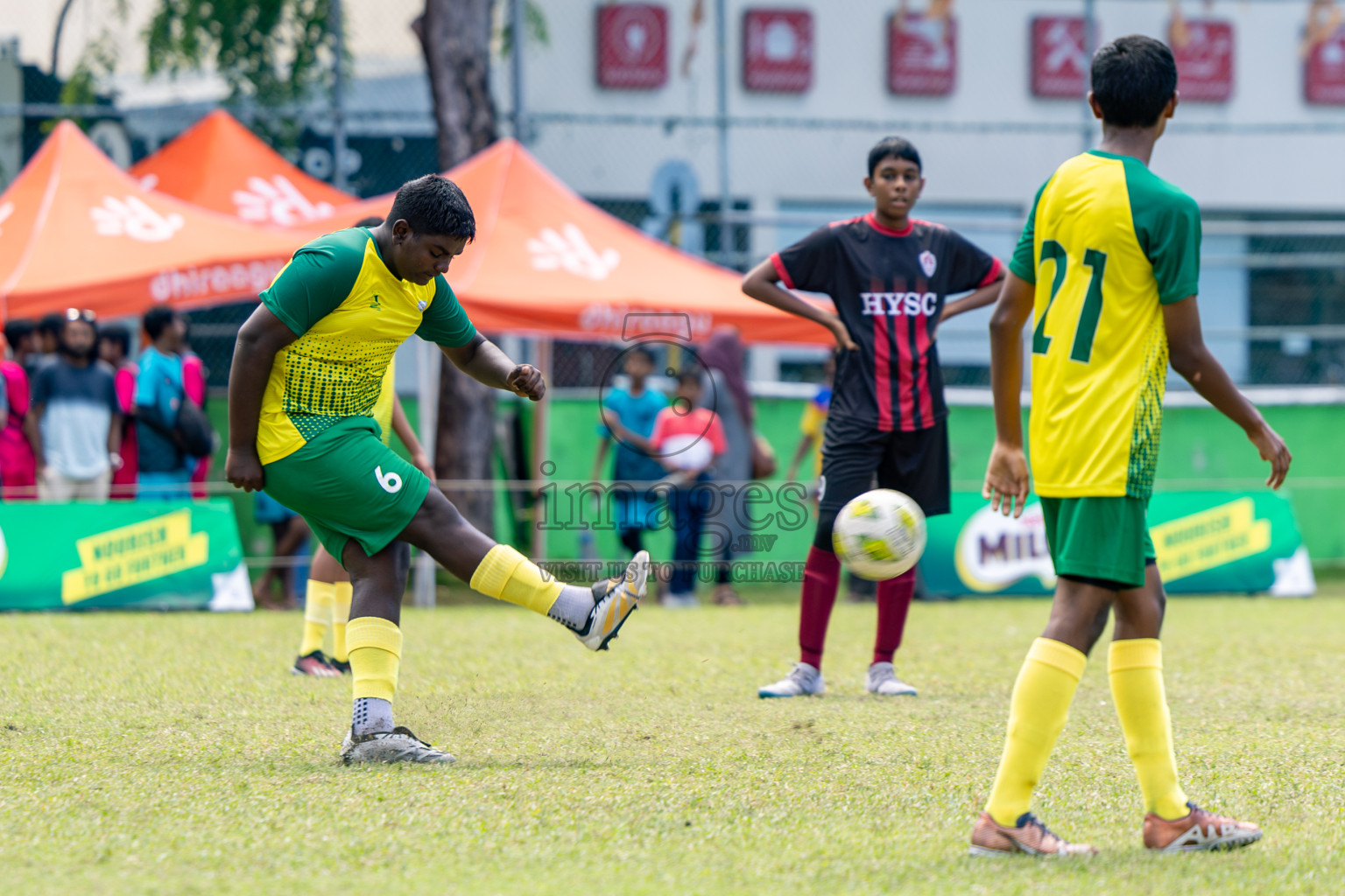 Day 3 of MILO Academy Championship 2024 (U-14) was held in Henveyru Stadium, Male', Maldives on Saturday, 2nd November 2024.
Photos: Hassan Simah / Images.mv