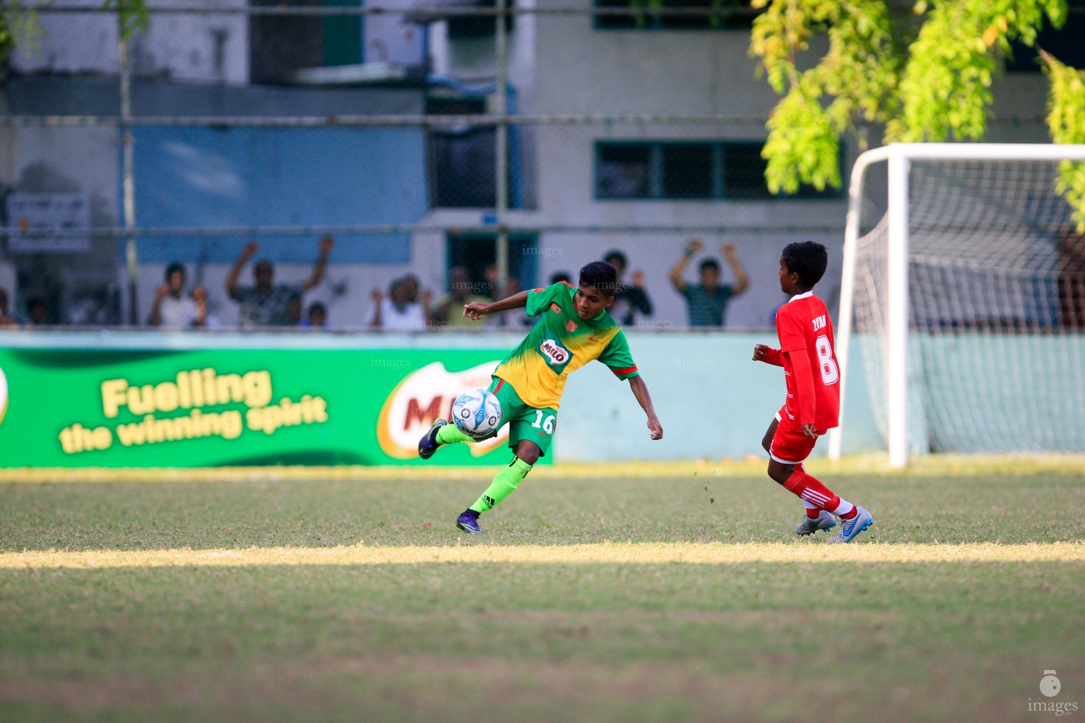 Inter school football finals between Iskandhar School vs Majeedhiyya School in Male', Maldives, Tuesday, March. 22, 2016.(Images.mv Photo/ Mohamed Ahsan).