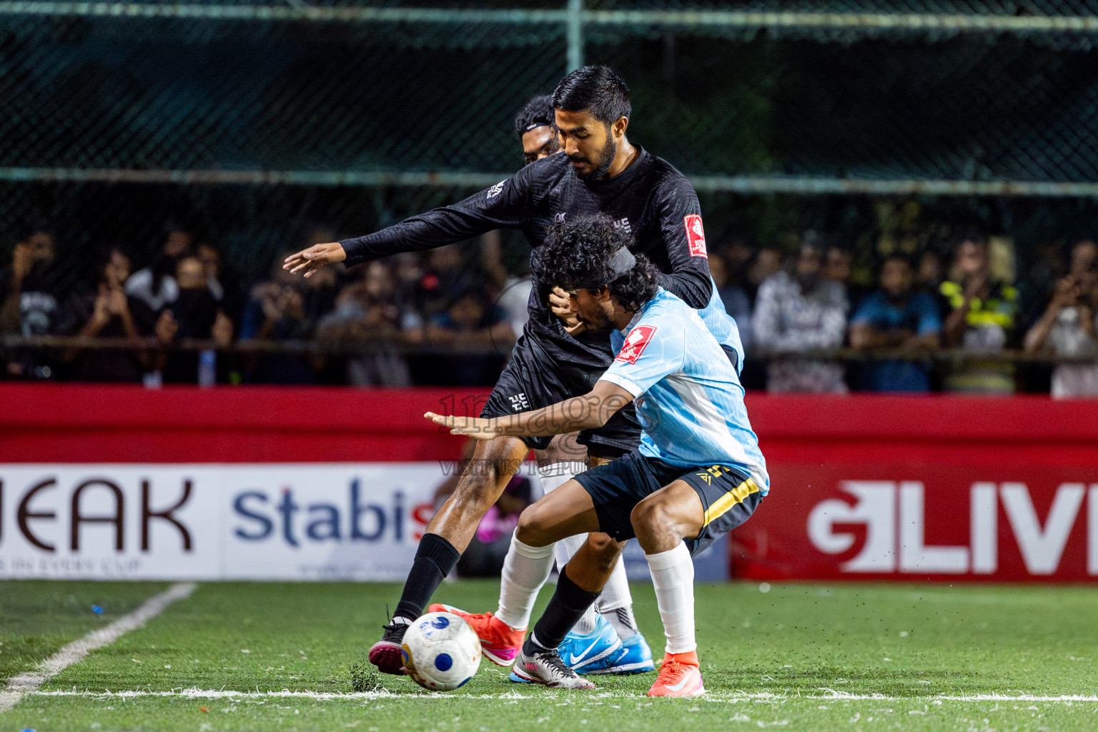 K Maafushi vs K Kaashidhoo in zone round on Day 31 of Golden Futsal Challenge 2025 was held on Tuesday , 4th February 2025, in Hulhumale', Maldives. Photos: Nausham Waheed / images.mv