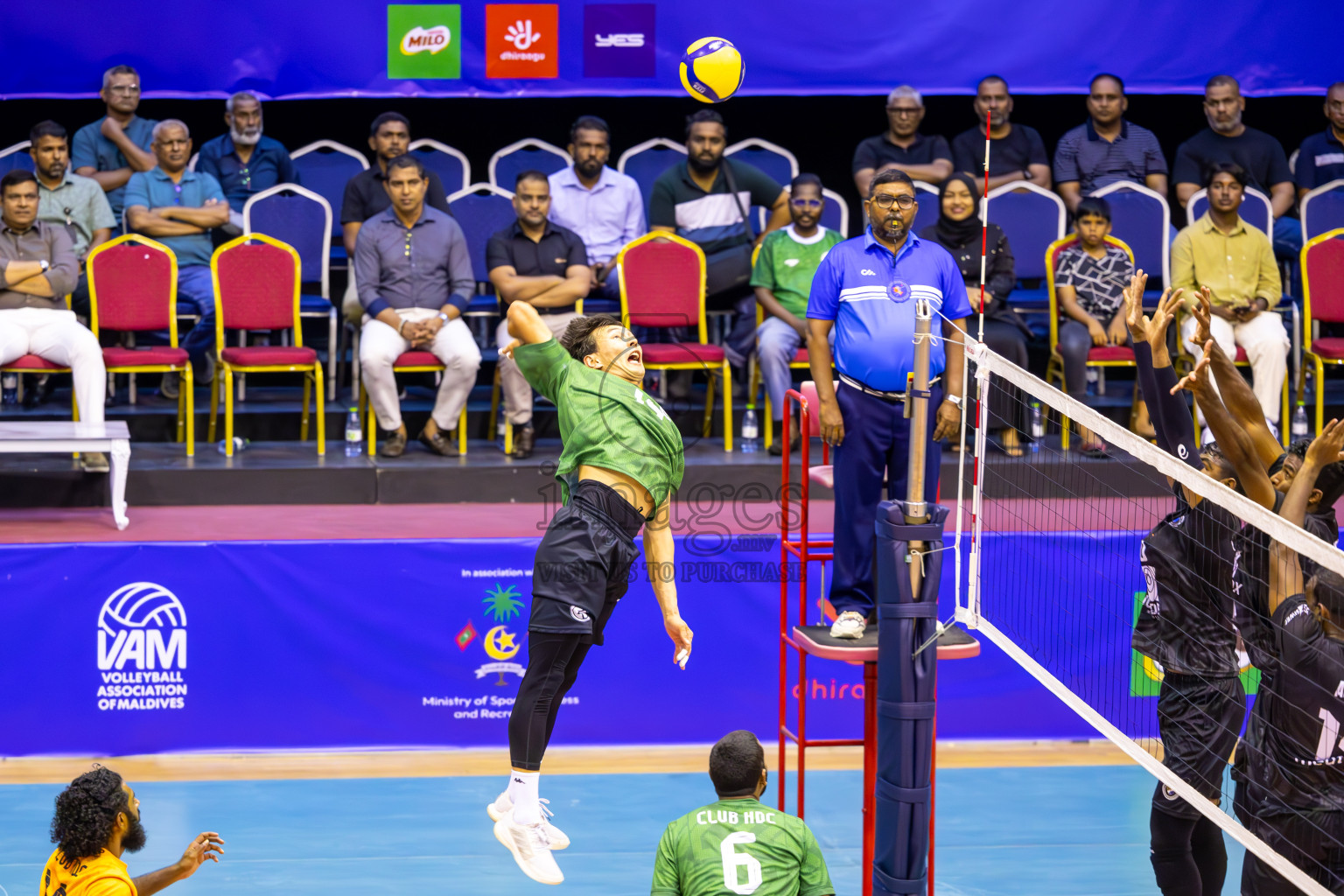 Final of MILO VAM Cup 2024 (Men's Division) was held in Social Center Indoor Hall on Monday, 4th November 2024. 
Photos: Ismail Thoriq / images.mv