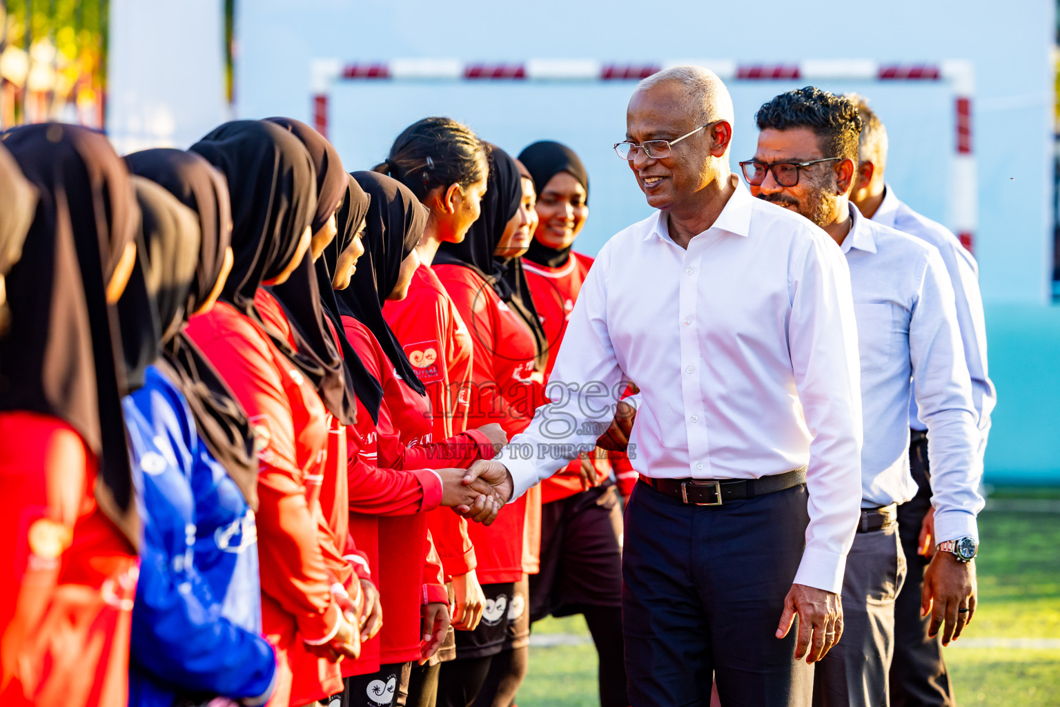 Kihaadhoo vs Goidhoo in Day 1 of Better in Baa Futsal Fiesta 2025 Woman's division held in B. Eydhafushi, Maldives on Wednesday, 5th November 2025. Photos: Nausham Waheed / images.mv