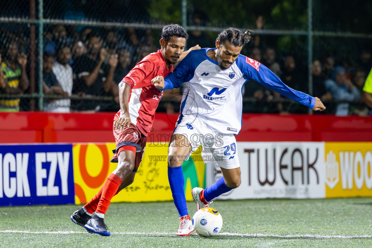 Th Vilufushi vs Th Kinbidhoo in Day 10 of Golden Futsal Challenge 2025 was held on Tuesday, 14th January 2025, in Hulhumale', Maldives Photos: Ismail Thoriq / images.mv