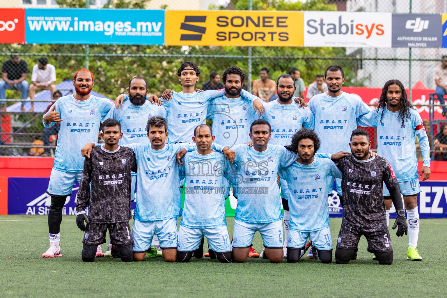 ADh Kunburudhoo VS ADh Dhangethi in Day 6 of Golden Futsal Challenge 2025 on Friday, 6th January 2025, in Hulhumale', Maldives 
Photos: Hassan Simah / images.mv