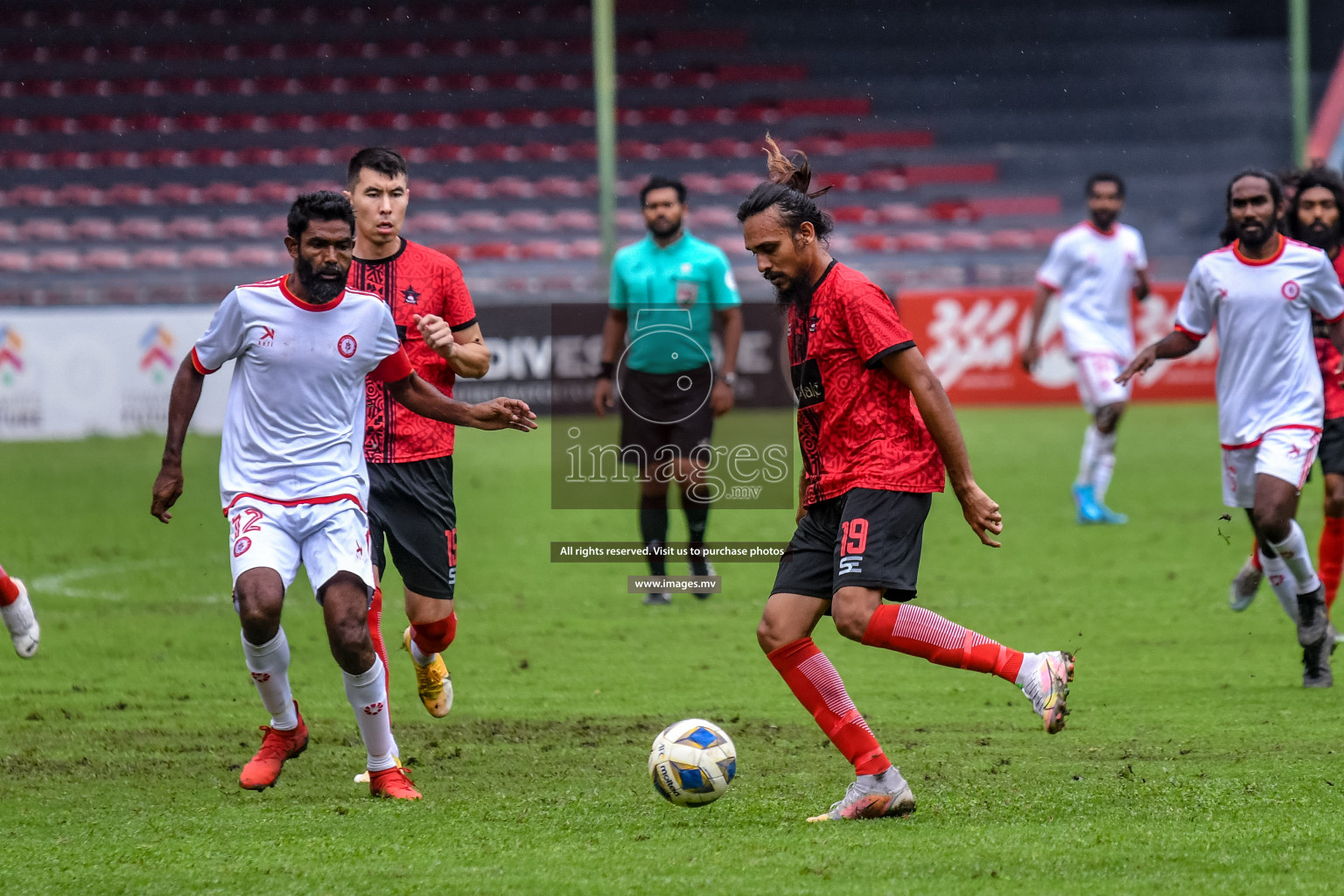 Buru Sports Club vs Club Teenage in Dhivehi Premier League Qualification 22 on 30th Aug 2022, held in National Football Stadium, Male', Maldives Photos: Nausham Waheed / Images.mv