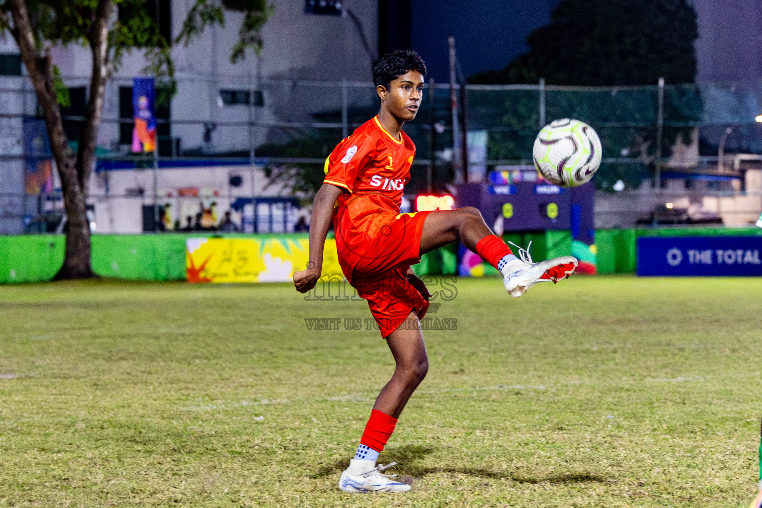 Victory Sports Club vs Hurriyya Sports Club (U14) in Day 9 of Dhivehi Youth League 2024 held at Henveiru Stadium on Saturday, 14th December 2024. Photos: Nausham Waheed / Images.mv